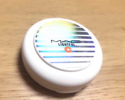 ライトフル C+ SPF 30 ファンデーション/M・A・C/パウダーファンデーションを使ったクチコミ(1枚目)