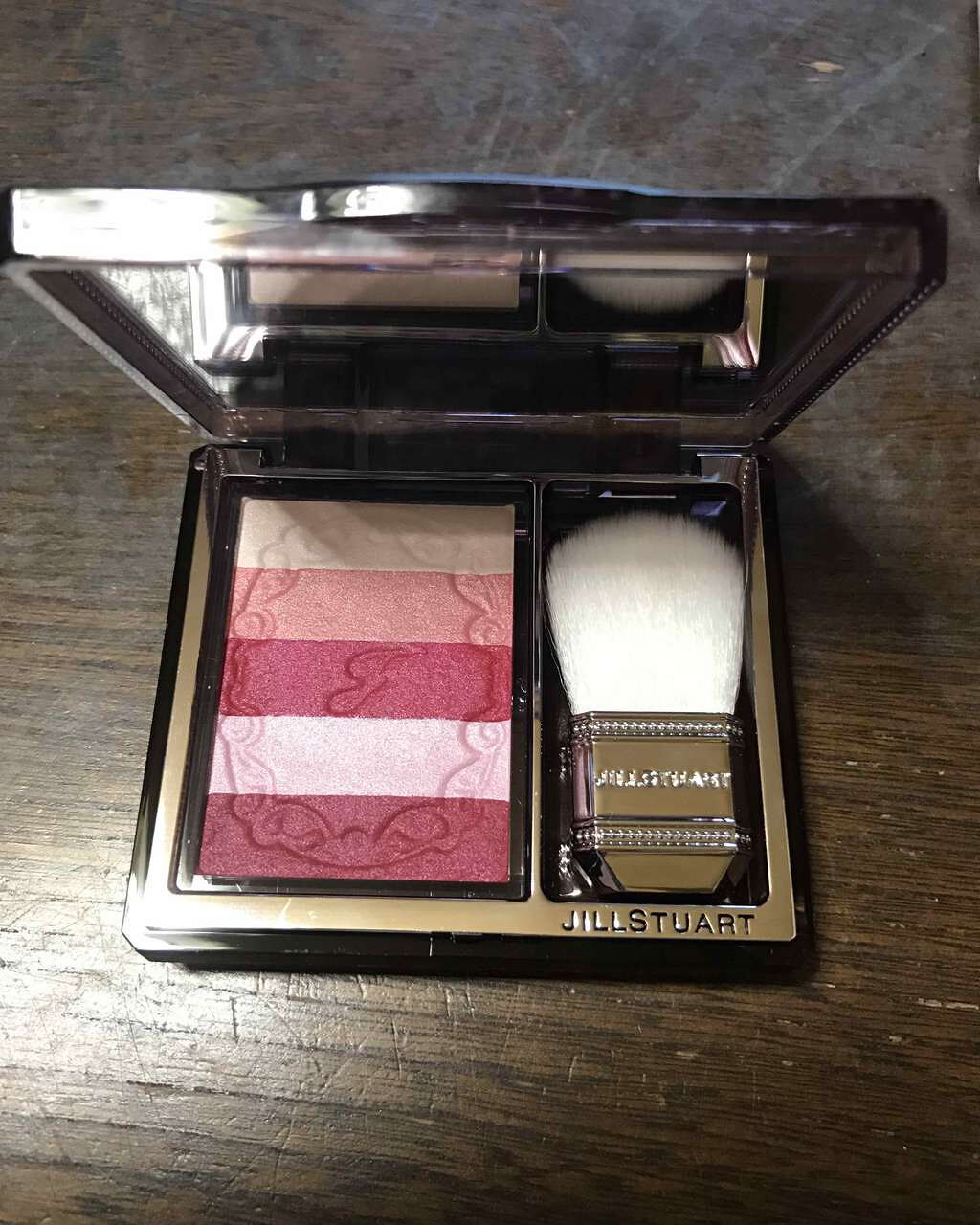 ブルーミングデュー オイルインブラッシュ/JILL STUART/パウダーチークを使ったクチコミ(1枚目)