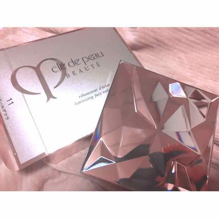 クレ・ド・ポー ボーテ レオスールデクラ/クレ・ド・ポー ボーテ/パウダーハイライトを使ったクチコミ(2枚目)