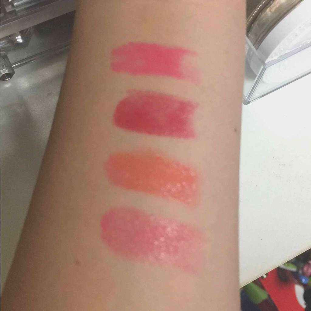 ルージュ ヴォリュプテ シャイン/YVES SAINT LAURENT BEAUTE/口紅を使ったクチコミ(2枚目)