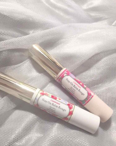 🌻CANMAKE ステイオンバームルージュ🌻

なんといっても安いキャンメイクのリップ💄

この二つは私が出かけた時にリップを忘れて安いし買ってみようと思って買って使ってみたらとても驚きました！

まず