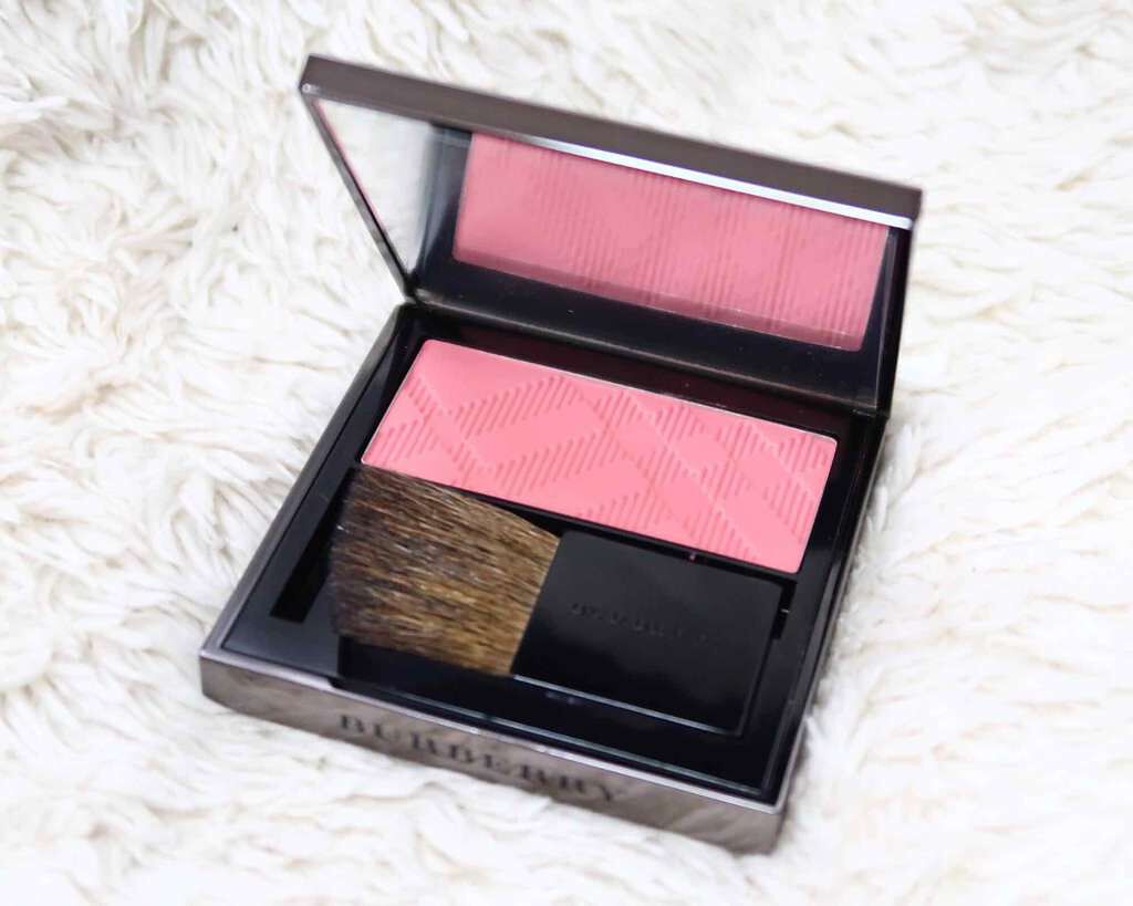 ライトグロウ/Burberry Beauty/パウダーチークを使ったクチコミ（1枚目）