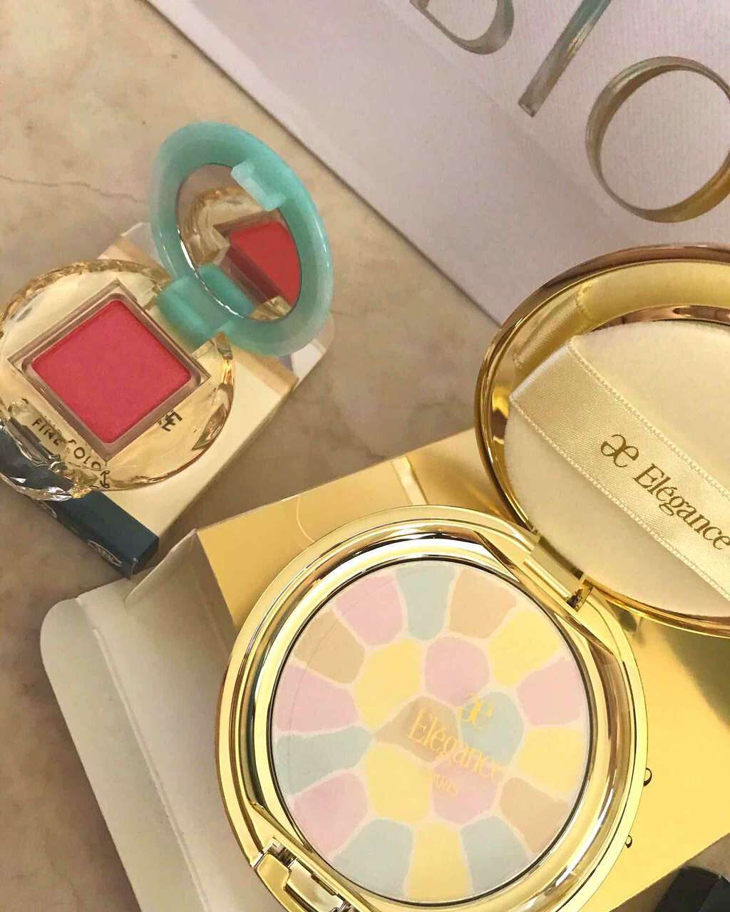 ラ プードル オートニュアンス/Elégance/プレストパウダーを使ったクチコミ(1枚目)