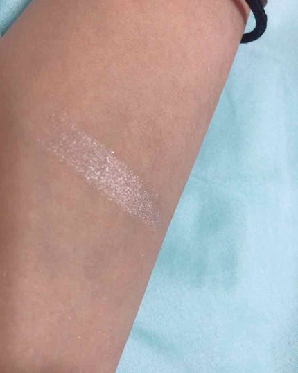 グラム シャドウ スティック/NYX Professional Makeup/スティックアイシャドウを使ったクチコミ(3枚目)