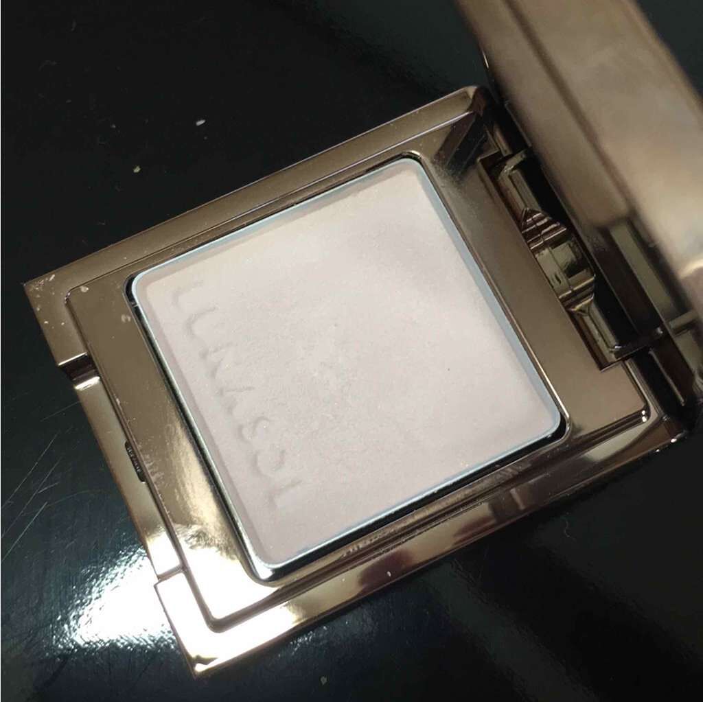 ライティングアイズ/LUNASOL/単色アイシャドウを使ったクチコミ（2枚目）