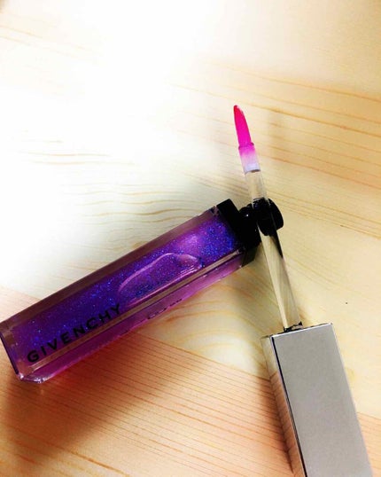 グロス・レヴェラトゥール/GIVENCHY/リップグロスを使ったクチコミ(2枚目)