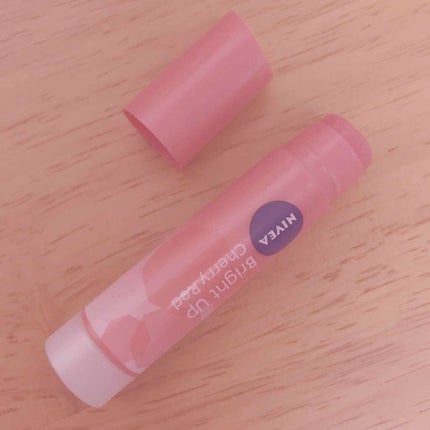 モイストピュアカラーリップ/ニベア/リップクリームを使ったクチコミ(2枚目)