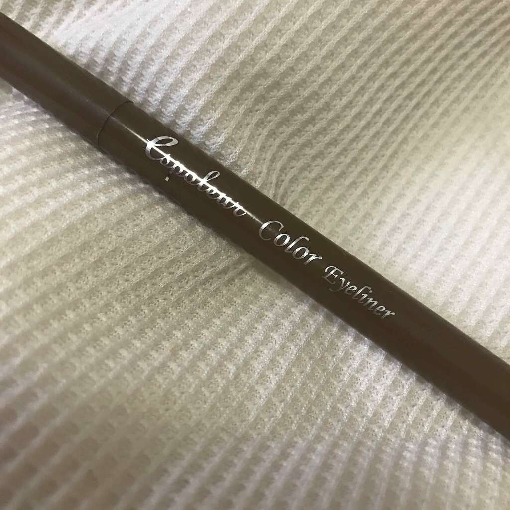 エスポルールカラーアイライナー/エスポルール/リキッドアイライナーを使ったクチコミ（1枚目）