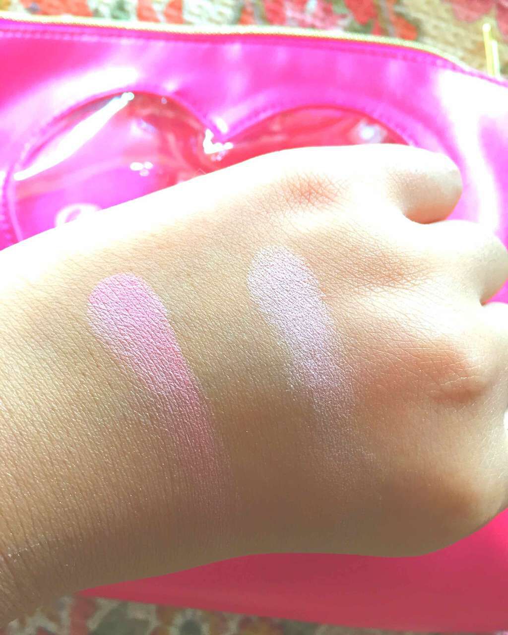 KATE チークカラーSのクチコミ「この、KATEのチーク混ぜても使えるし単体でも大丈夫です。😆💕
とっても、可愛い色なのでオスス.....」（2枚目）