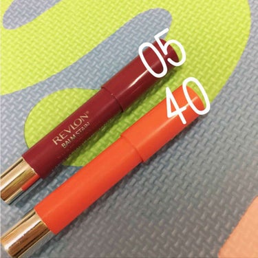 お気に入りのリップです💄

40番は前から持っていたもので
05番は秋に向けて最近買いました！

程よくラメが入っているのでとても可愛いです😍
発色も色持ちも良くてよく使っていて、
クレヨン型なのでとて