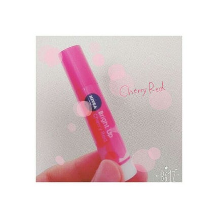 モイストピュアカラーリップ/ニベア/リップクリームを使ったクチコミ(1枚目)