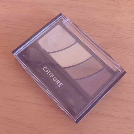 グラデーション アイ カラー(チップ付)/ちふれ/アイシャドウパレットを使ったクチコミ(1枚目)