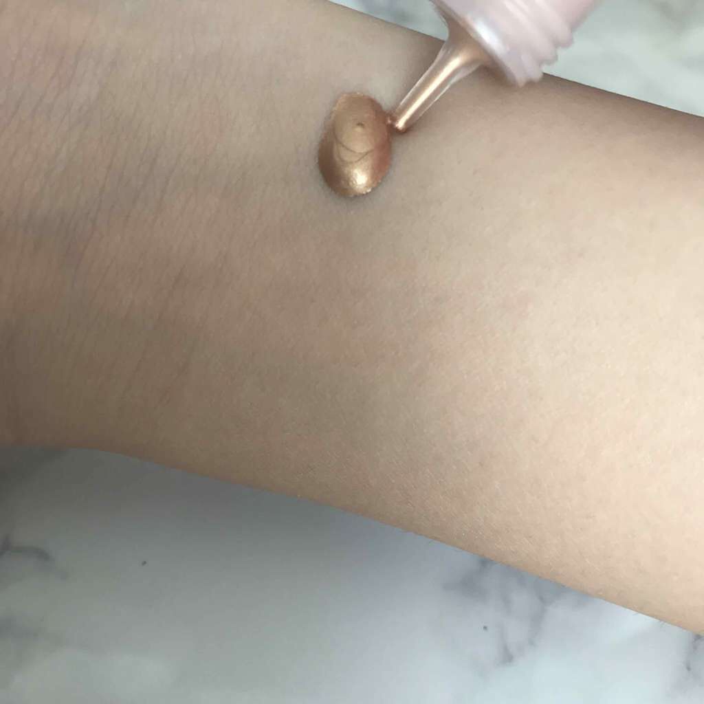 ラスタードロップス/M・A・C/リキッドファンデーションを使ったクチコミ（2枚目）