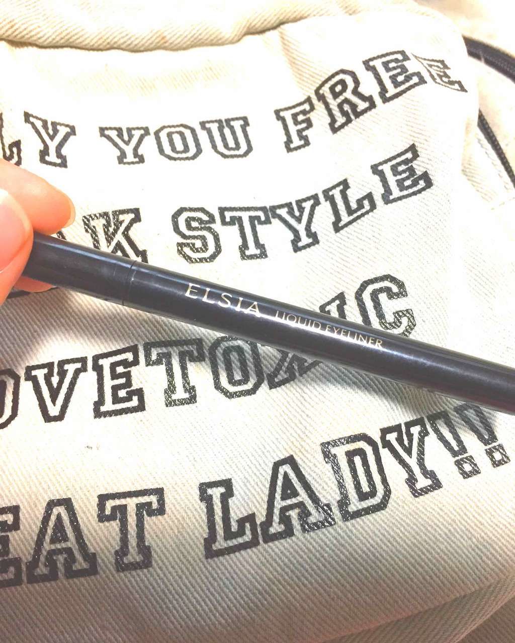 リキッドアイライナー/エルシア/リキッドアイライナーを使ったクチコミ（1枚目）