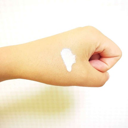 皮脂テカリ防止下地/CEZANNE/化粧下地を使ったクチコミ(2枚目)