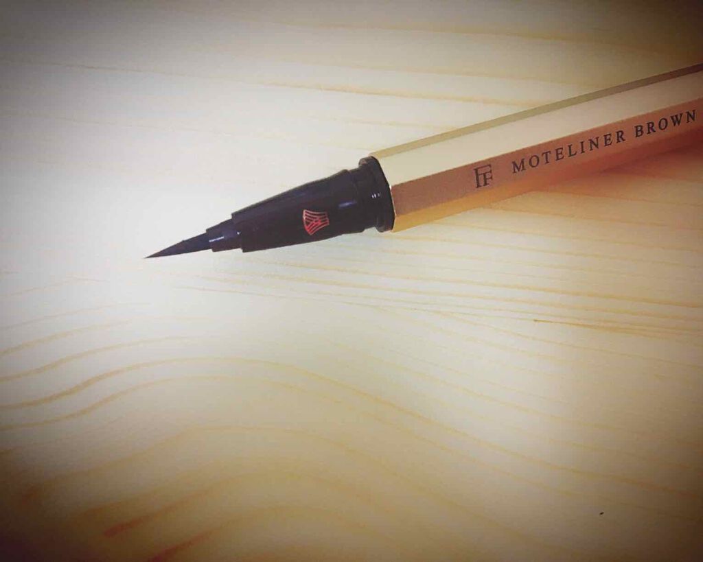 モテライナー リキッド/UZU BY FLOWFUSHI/リキッドアイライナーを使ったクチコミ(2枚目)