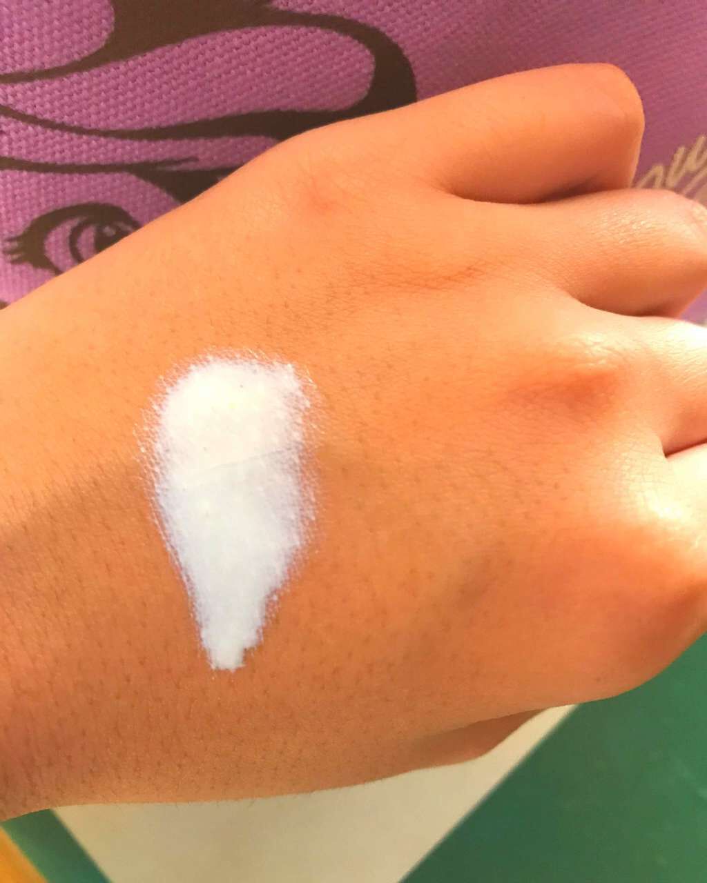 皮脂テカリ防止下地/CEZANNE/化粧下地を使ったクチコミ(2枚目)