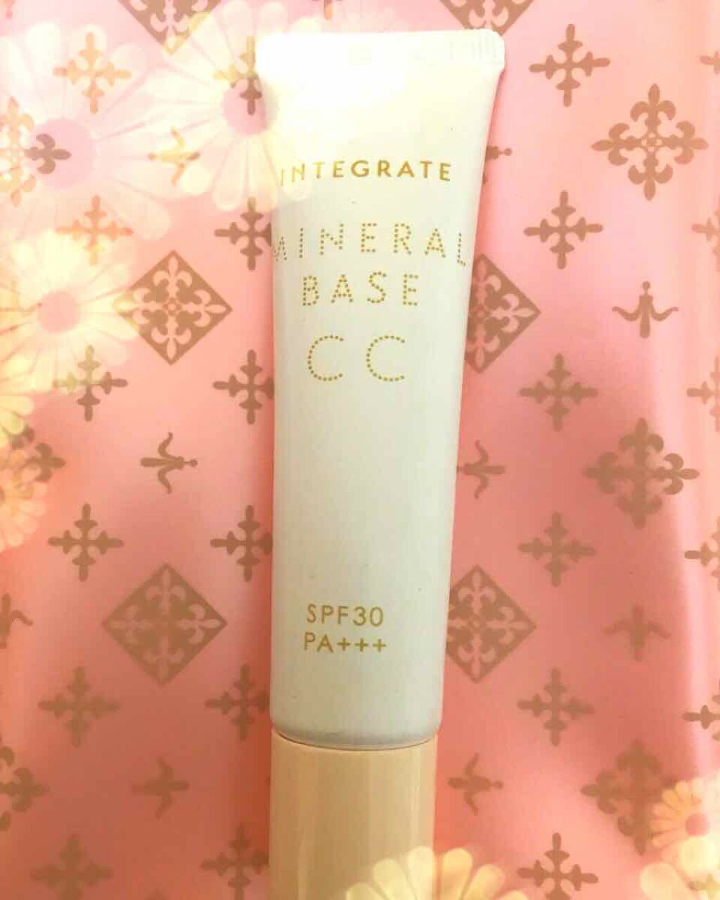 ミネラルベース CC/インテグレート/CCクリームを使ったクチコミ（1枚目）