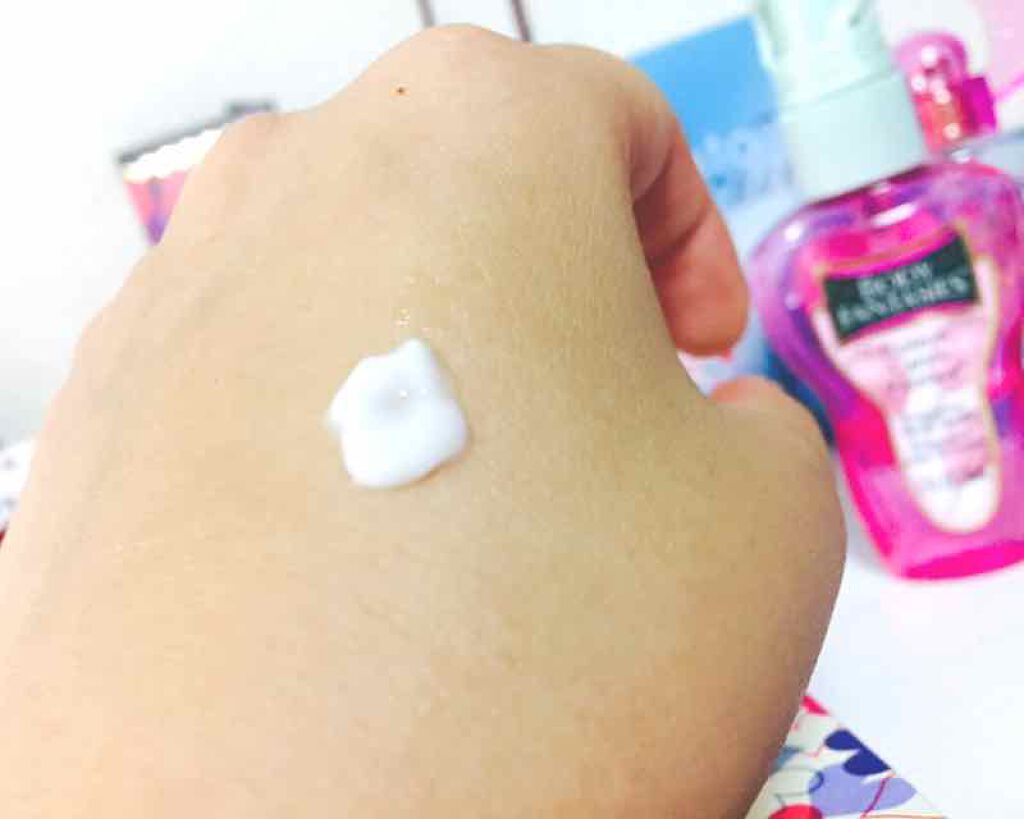 サプライズラブ ハンドクリーム/JILL STUART/ハンドクリームを使ったクチコミ(2枚目)