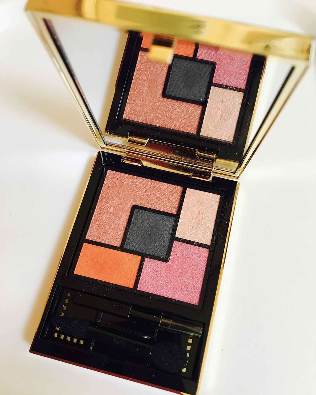 アイパレット ストリート&アイ/YVES SAINT LAURENT BEAUTE/アイシャドウパレットを使ったクチコミ(1枚目)