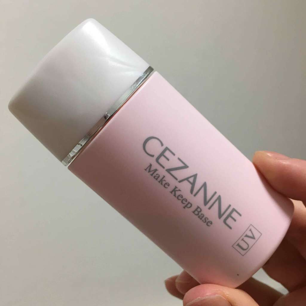 セザンヌの皮脂テカリ防止下地🌟

もうレビューする必要もないくらい有名な下地だけど、
一応自分のコスメ記録として残しておきます（笑）

カバー力やカラーコントロール機能はあまりないけど、
皮脂テカリ防止に重点を置いた下地🙉

特にめちゃ
