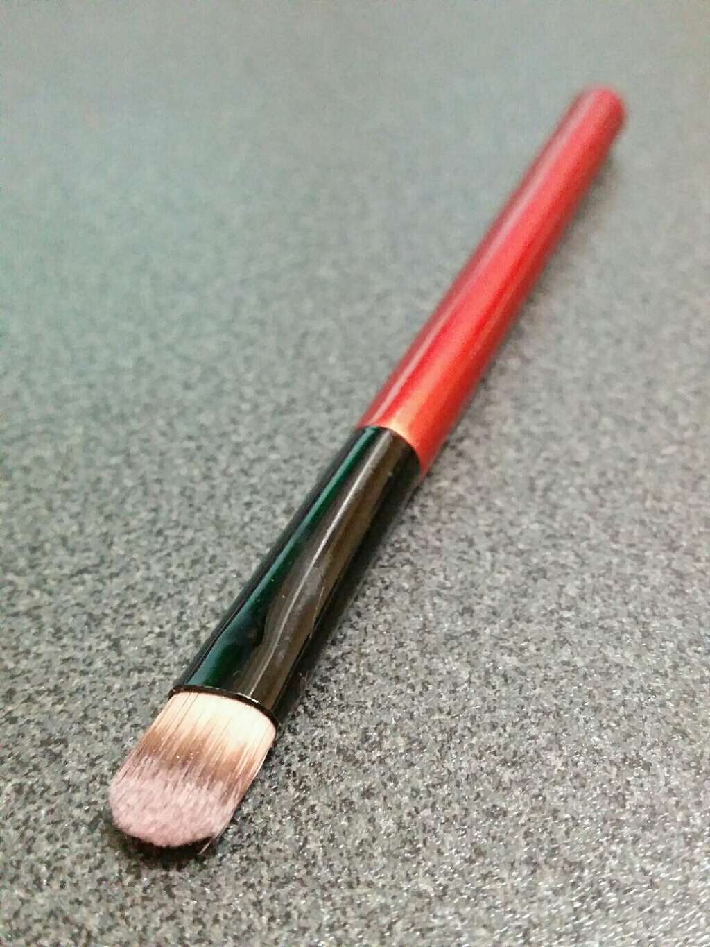 春姫 アイシャドウブラシ/DAISO/メイクブラシを使ったクチコミ（1枚目）