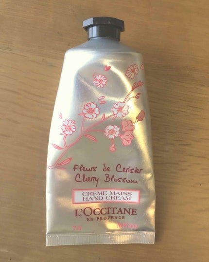 チェリーブロッサム ソフトハンドクリーム/L'OCCITANE/ハンドクリームを使ったクチコミ(3枚目)