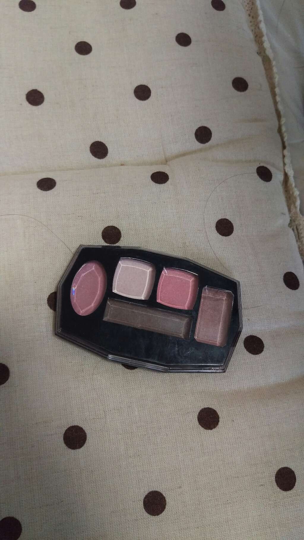 ダイヤモンドアイシャドー&アイブロー/DAISO/アイシャドウパレットを使ったクチコミ（1枚目）