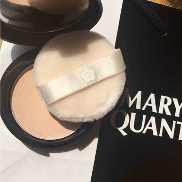 MARY QUANT フェイスファイナルのクチコミ「02番

少し細かいラメが入っていて、ツヤ肌に仕上がります！
01番はマットタイプなのでマット.....」（1枚目）