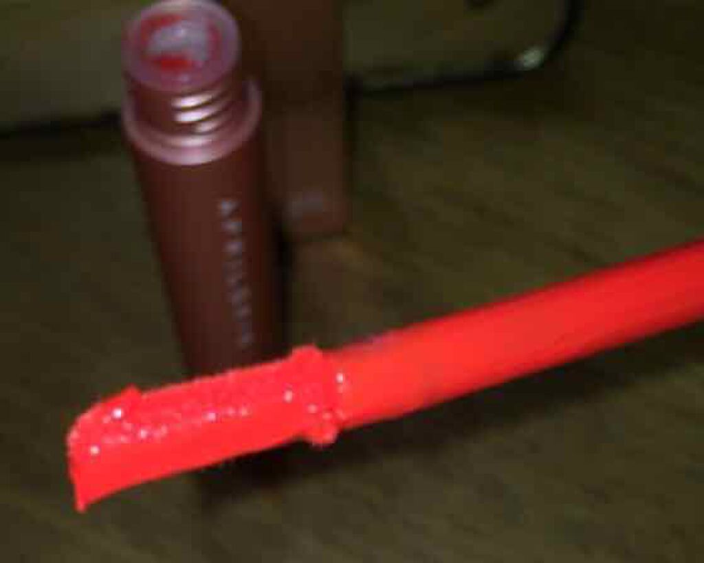 フィキシングティントトマトレディ/APRILSKIN/リップティントを使ったクチコミ(2枚目)