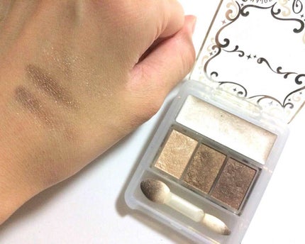 マジョルック(イルミネーター)/MAJOLICA MAJORCA/アイシャドウパレットを使ったクチコミ(3枚目)