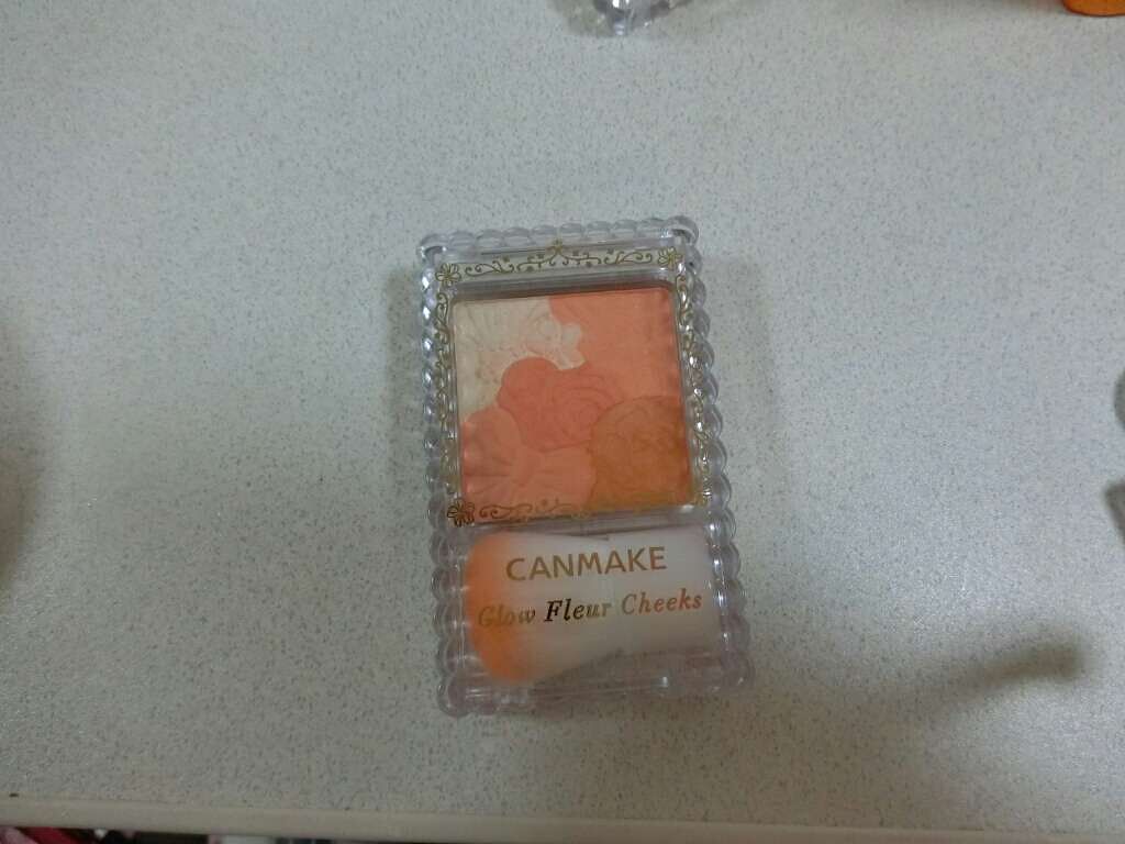 グロウフルールチークス/キャンメイク/パウダーチークを使ったクチコミ(1枚目)