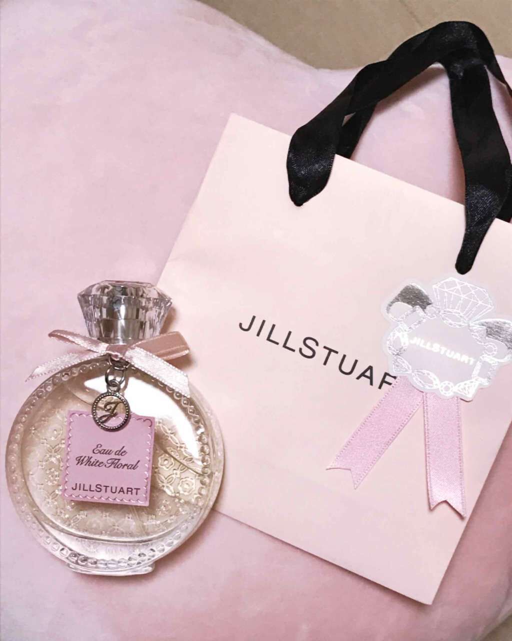 ジルスチュアート リラックス オード ホワイトフローラル/JILL STUART/香水(レディース)を使ったクチコミ(1枚目)