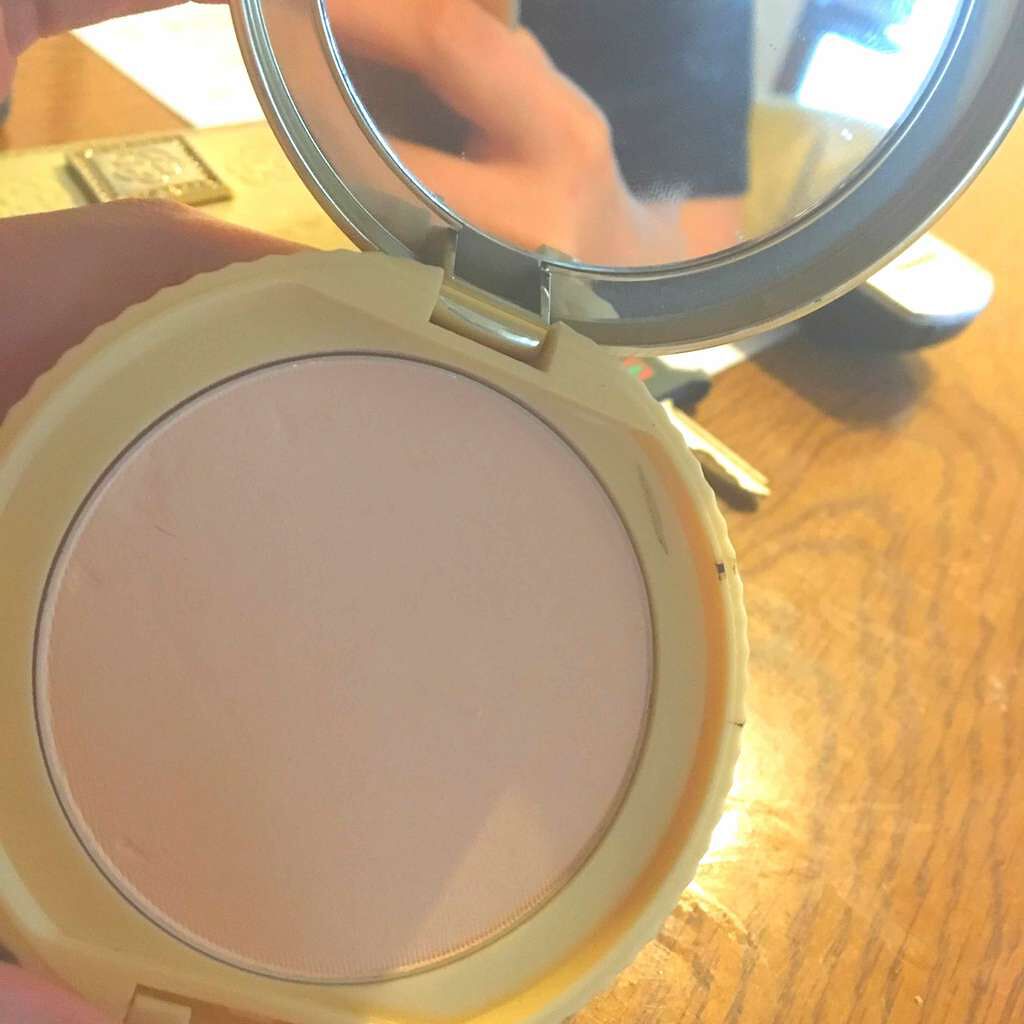 【旧品】マシュマロフィニッシュパウダー/キャンメイク/プレストパウダーを使ったクチコミ（2枚目）