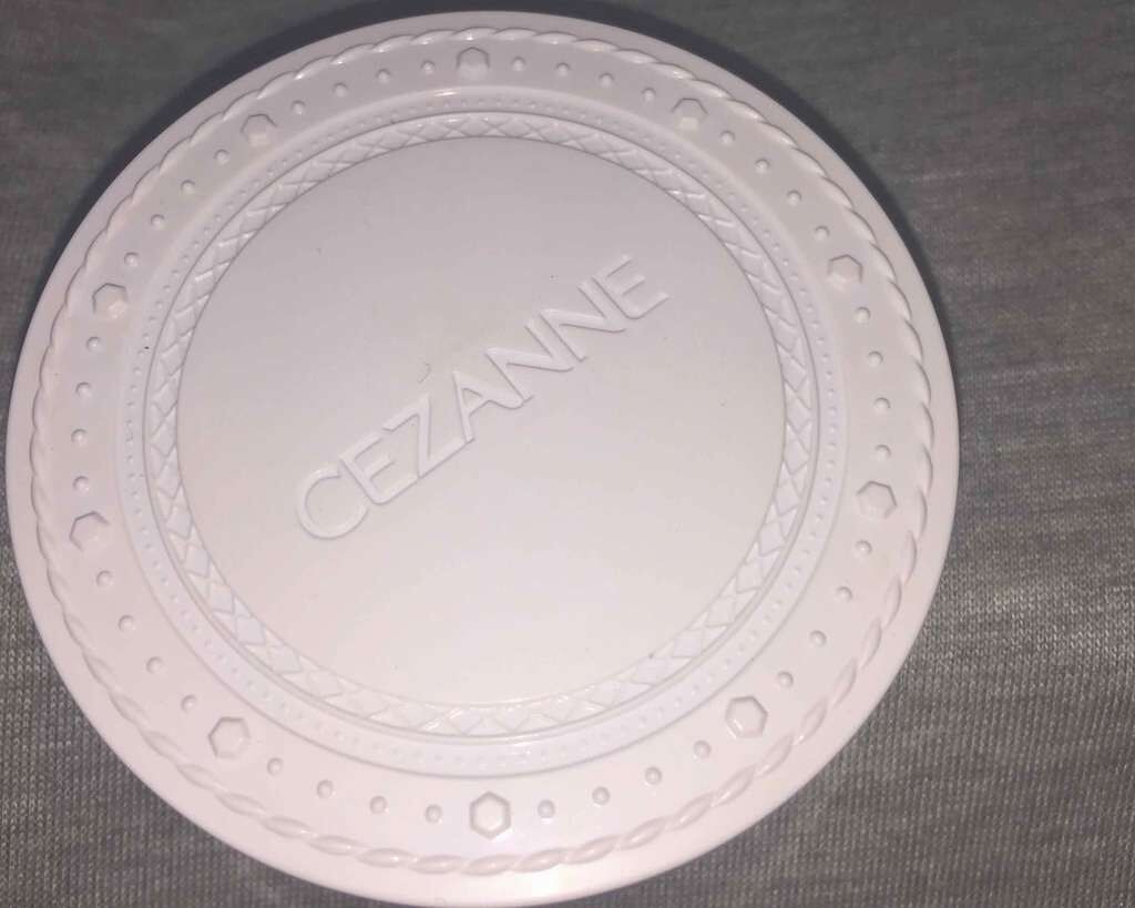 UVクリアフェイスパウダー/CEZANNE/プレストパウダーを使ったクチコミ(1枚目)