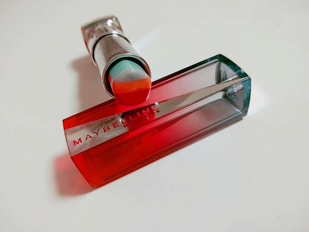 リップ フラッシュ ビッテン ストロボ RD01 レッド キール/MAYBELLINE NEW YORK/口紅を使ったクチコミ（1枚目）