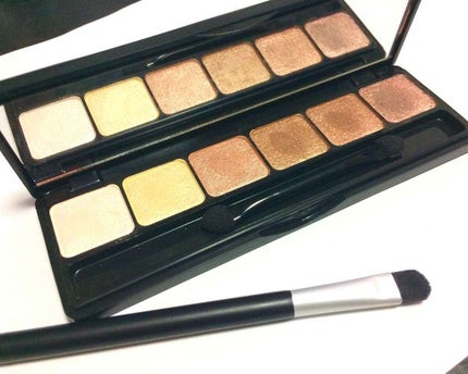 e.l.f. Cosmetics プリズムアイシャドウのクチコミ「e.l.f  prism eyeshadow
エルフのアイシャドウパレットです
6色、チップ付.....」(2枚目)