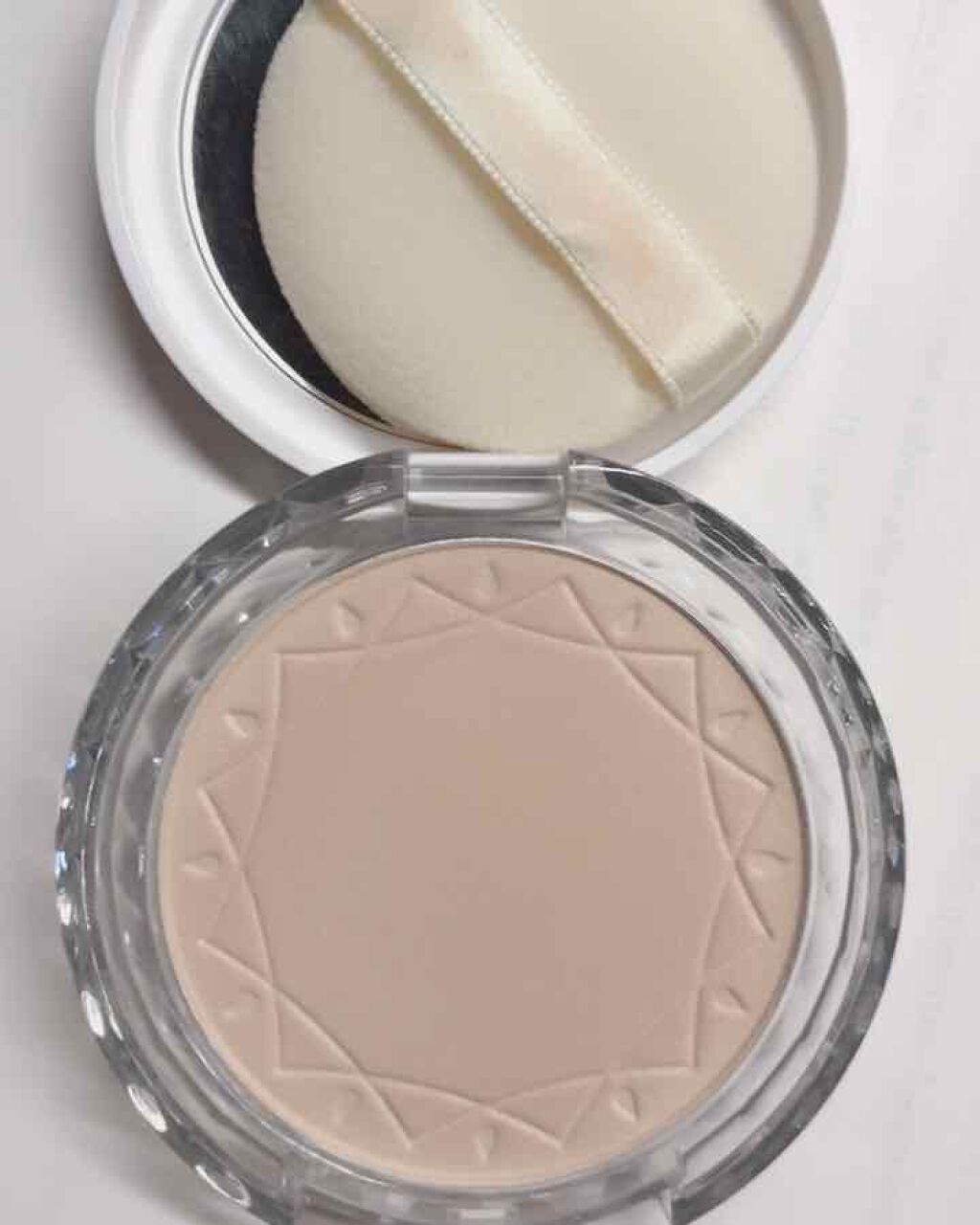 UVクリアフェイスパウダー/CEZANNE/プレストパウダーを使ったクチコミ（2枚目）