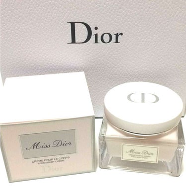 Dior ミス ディオール ボディ クリームのクチコミ「なぜかLIPSでは金額が7000円になっていますが税込10800円で購入しました。

ノビがと.....」（1枚目）