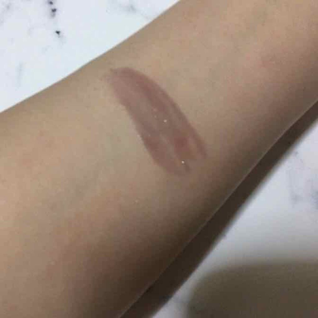 エッセンスグロス 01 Night Crew/KiSS/リップグロスを使ったクチコミ（2枚目）