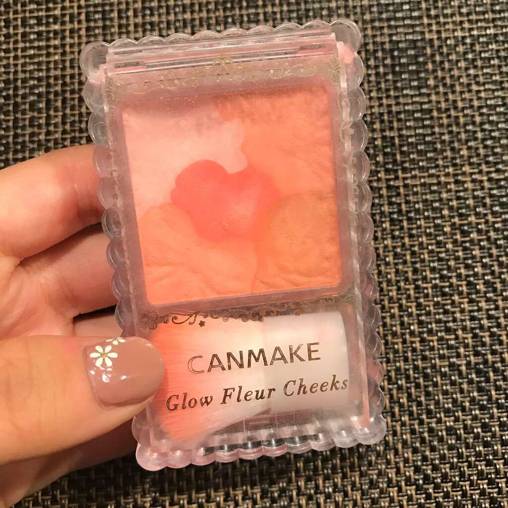 グロウフルールチークス/キャンメイク/パウダーチークを使ったクチコミ(1枚目)