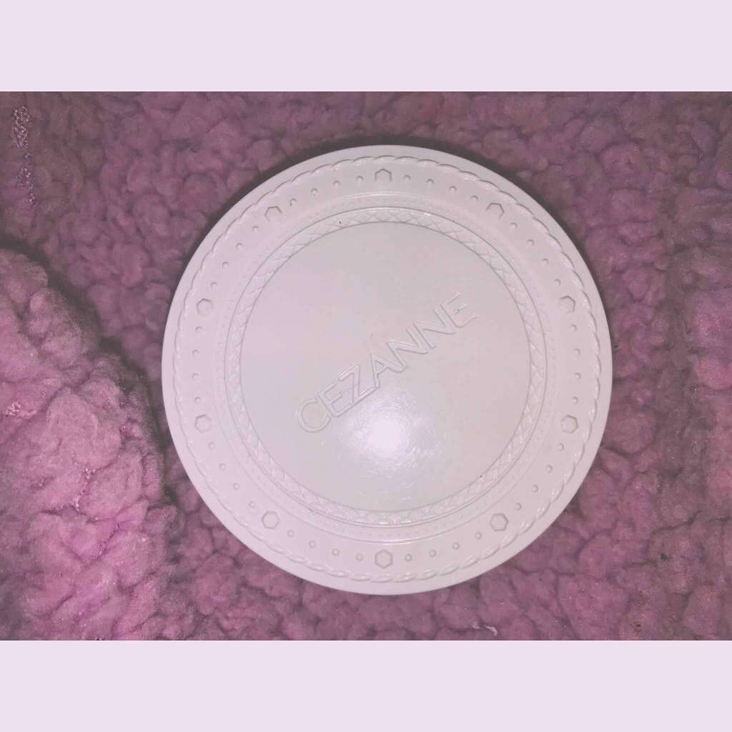 UVクリアフェイスパウダー/CEZANNE/プレストパウダーを使ったクチコミ(1枚目)
