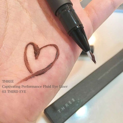 りお【美容好き元会社員】 on LIPS 「#キャプティベイティングパフォーマンスフルイドアイライナー 3..」(2枚目)