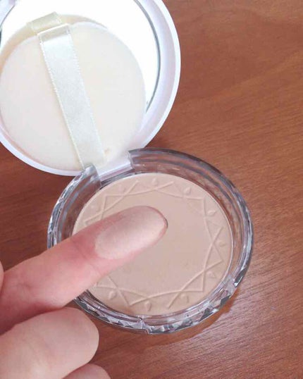 UVクリアフェイスパウダー/CEZANNE/プレストパウダーを使ったクチコミ(2枚目)