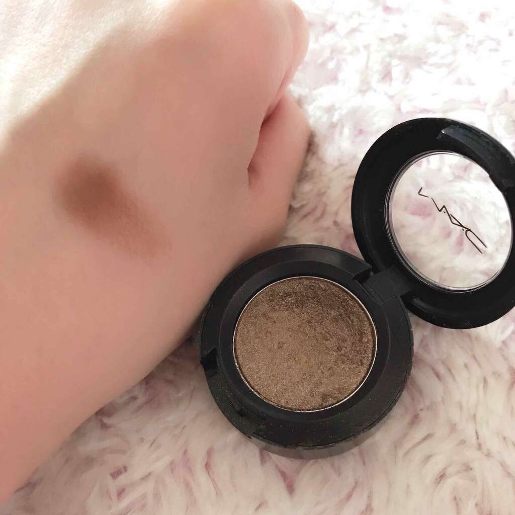 スモール アイシャドウ/M・A・C/単色アイシャドウを使ったクチコミ（2枚目）