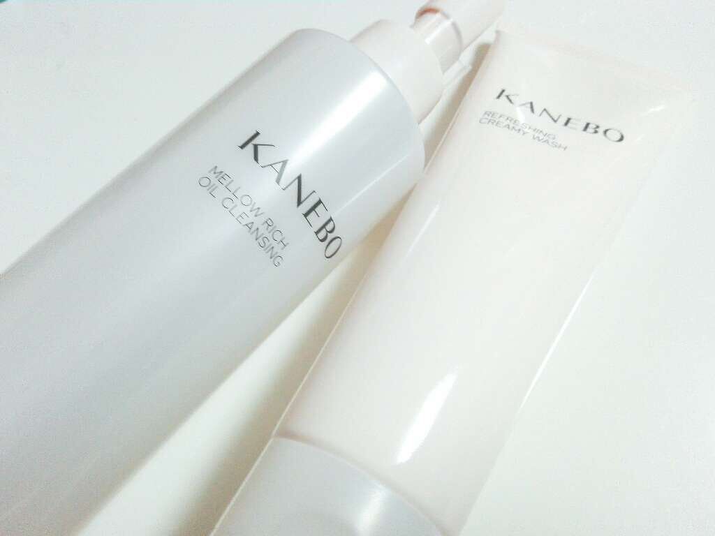 KANEBO カネボウ メロウ リッチ オイル クレンジングのクチコミ「前に2日分のサンプルを頂いて次の日にニキビが劇的に減っていたのでついに買ってしまった！
見た目.....」（1枚目）