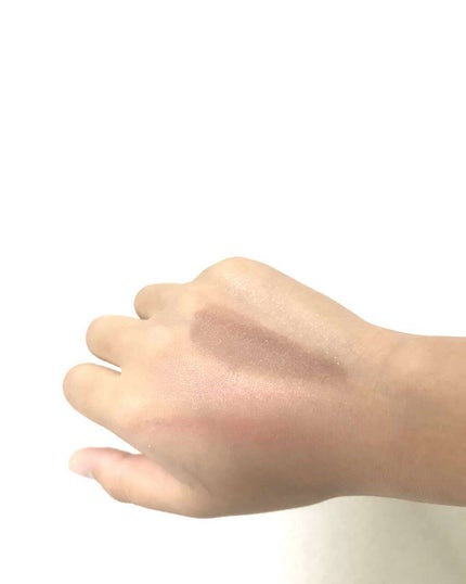 innisfree ミネラル シングル シャドウのクチコミ「innisfreeのミネラルシャドウです✨
中国へ行った際デパート?ショッピングモール?で購.....」(2枚目)