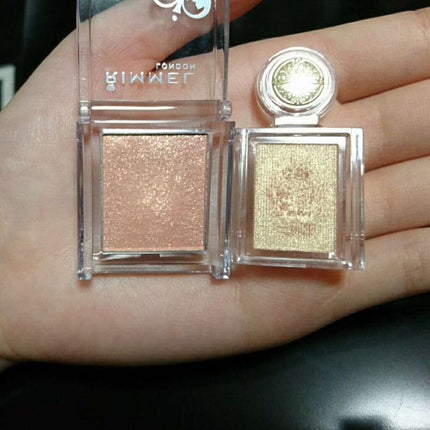 プリズム パウダーアイカラー/リンメル ロンドン/単色アイシャドウを使ったクチコミ(4枚目)