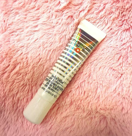 ライトフル C+ ティンティッド クリーム SPF 30/M・A・C/化粧下地を使ったクチコミ(1枚目)