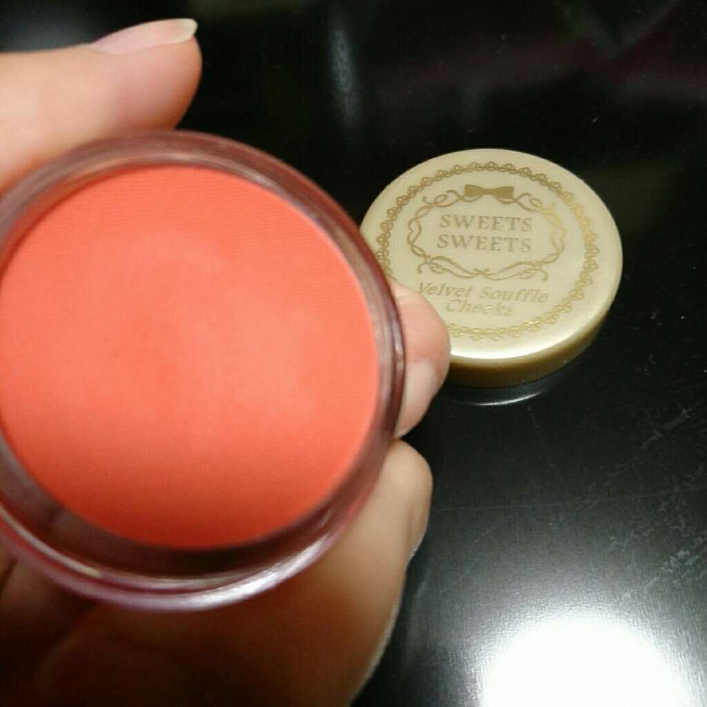 プリズム パウダーアイカラー/リンメル ロンドン/単色アイシャドウを使ったクチコミ(3枚目)